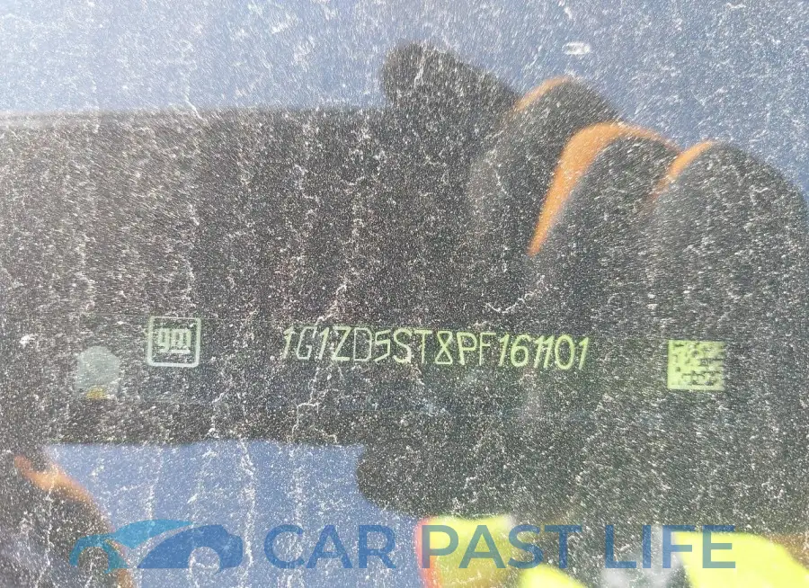 1G1ZD5ST8PF161101# 9