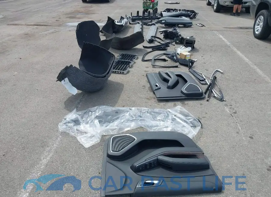 1GNSKGKC4KR128685# 12