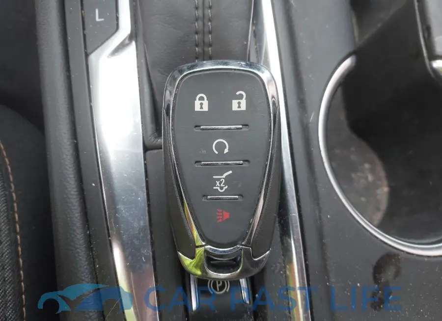2GNAXUEV8M6150504# 11