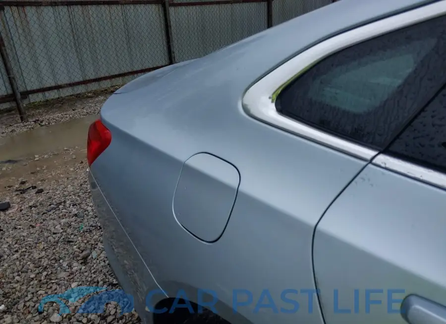 1G1ZD5ST5JF161838# 22