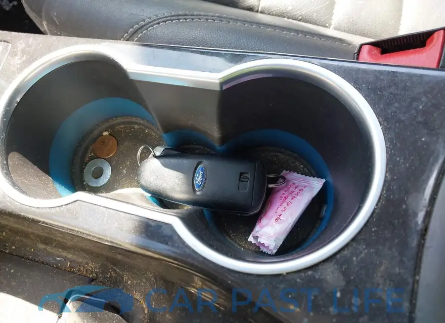 1FMCU9J93FUA35776# 11
