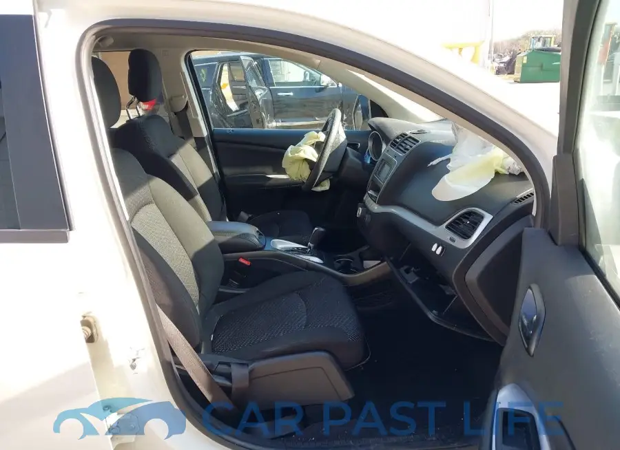 3C4PDCAB9KT746960# 5