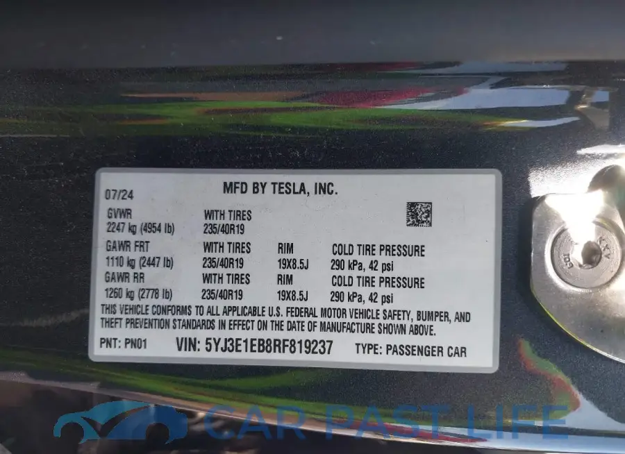 5YJ3E1EB8RF819237# 9