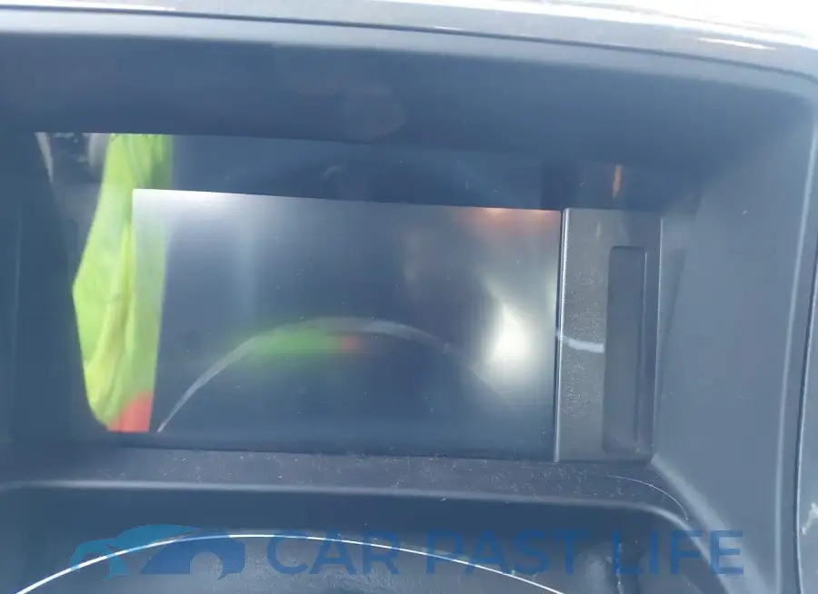 1G1RC6E4XFU141780# 12