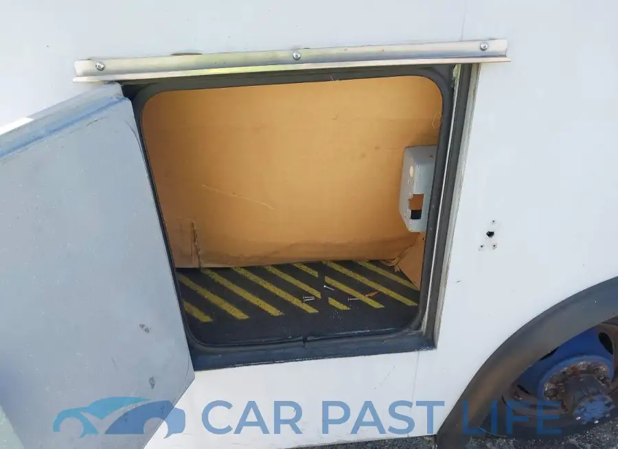 1FDXE4FS6HDC51850# 15