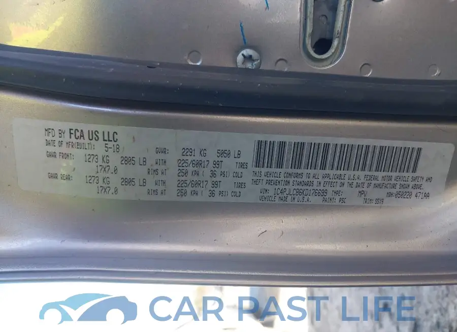 1C4PJLCB6KD176699# 9