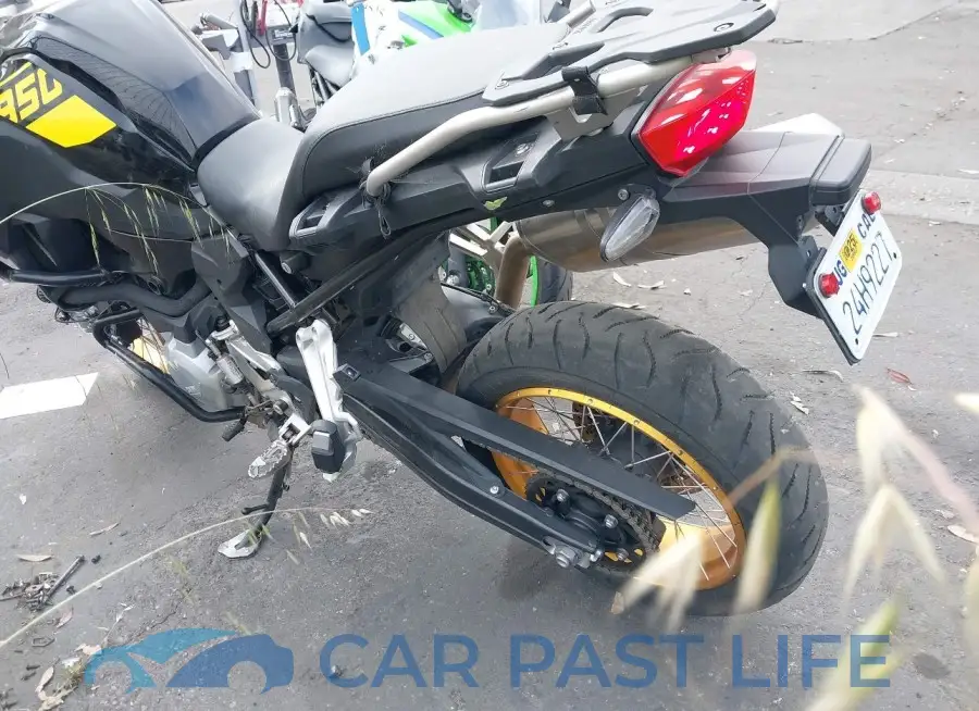WB10B190XM6D97898# 3