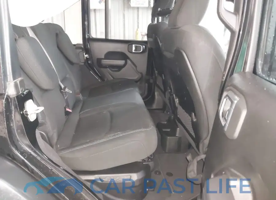 1C4RJXR6XRW261960# 8