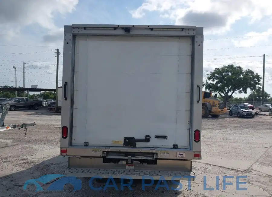 1FDBF8ZM6KKA67975# 16