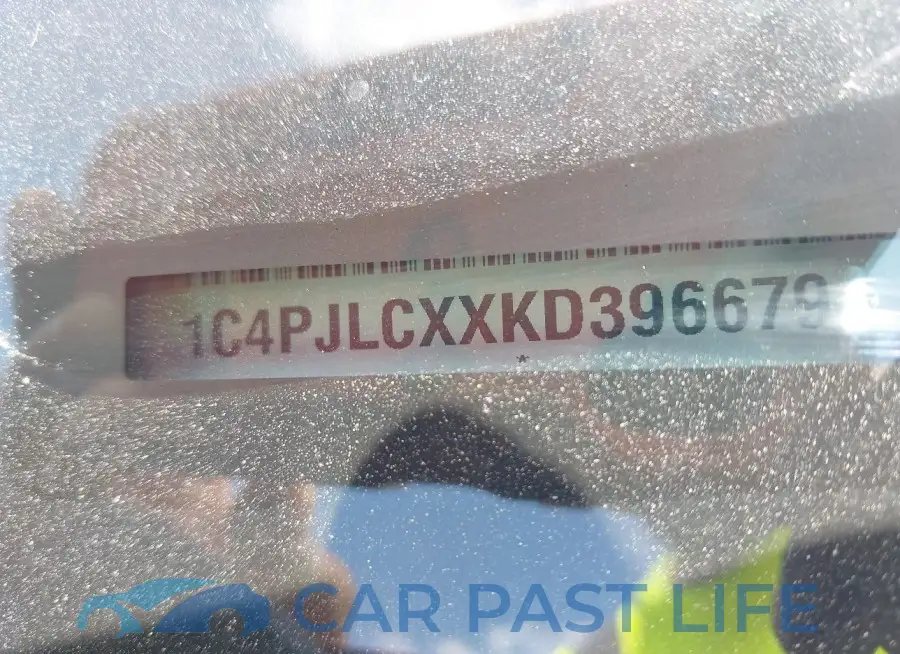 1C4PJLCXXKD396679# 9