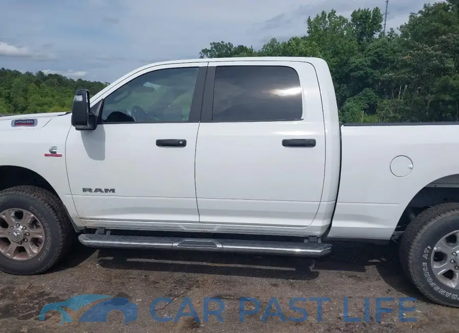 3C6UR5DL2RG340744# 14