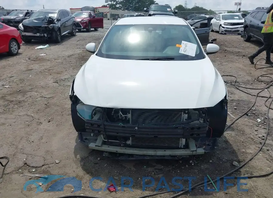 3N1AB8CV2MY301677# 13