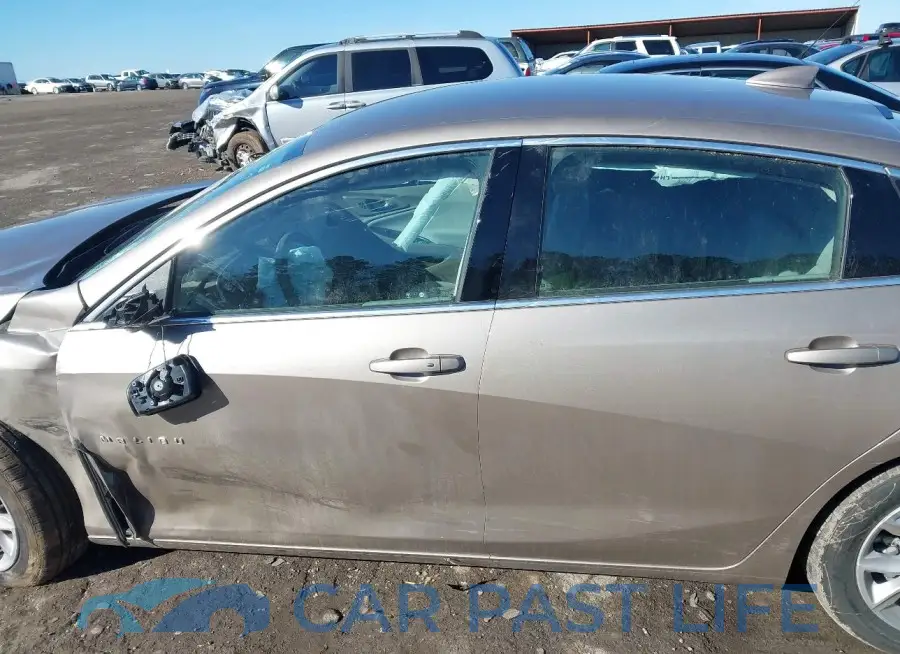 1G1ZD5ST3PF128605# 14