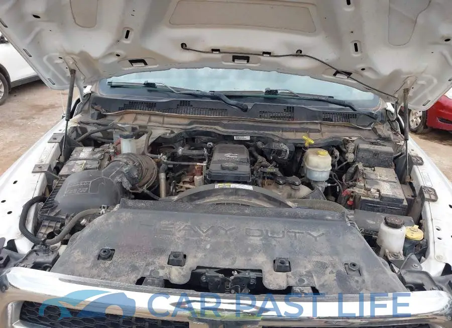 3C7WRTCL9JG340108# 9
