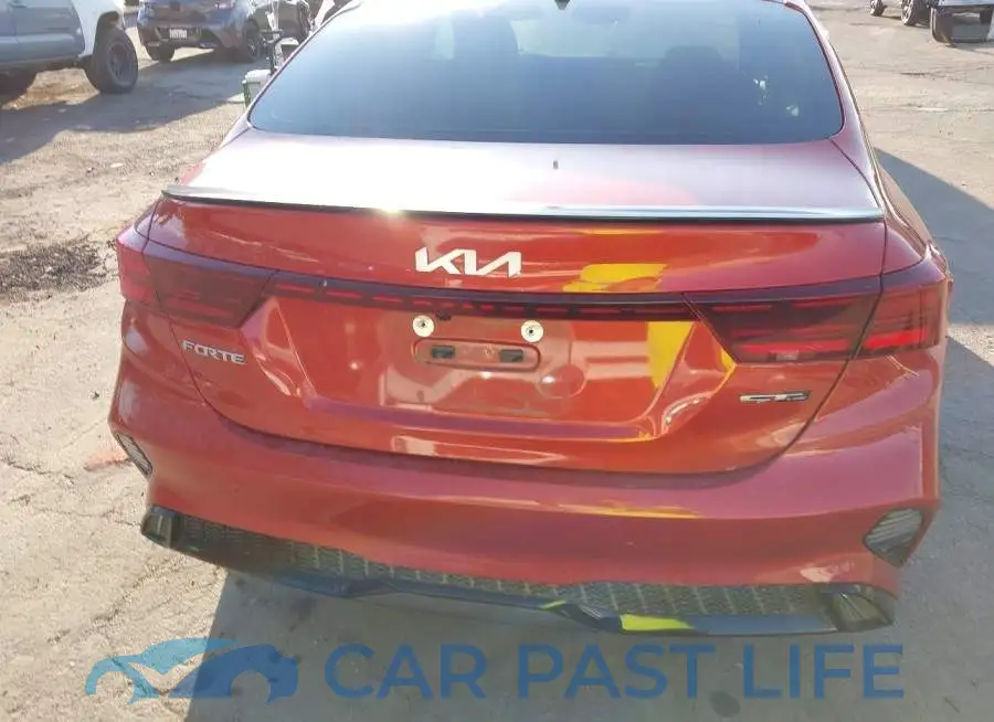 3KPF54AD1PE651773# 16