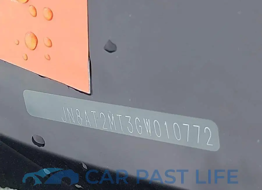 JN8AT2MT3GW010772# 17