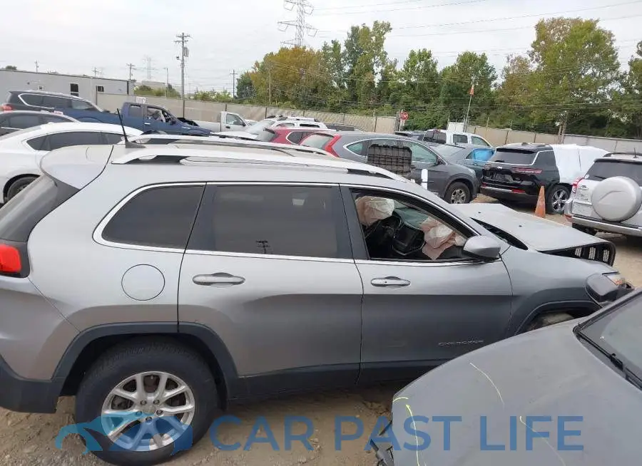 1C4PJMCS3GW327662# 13