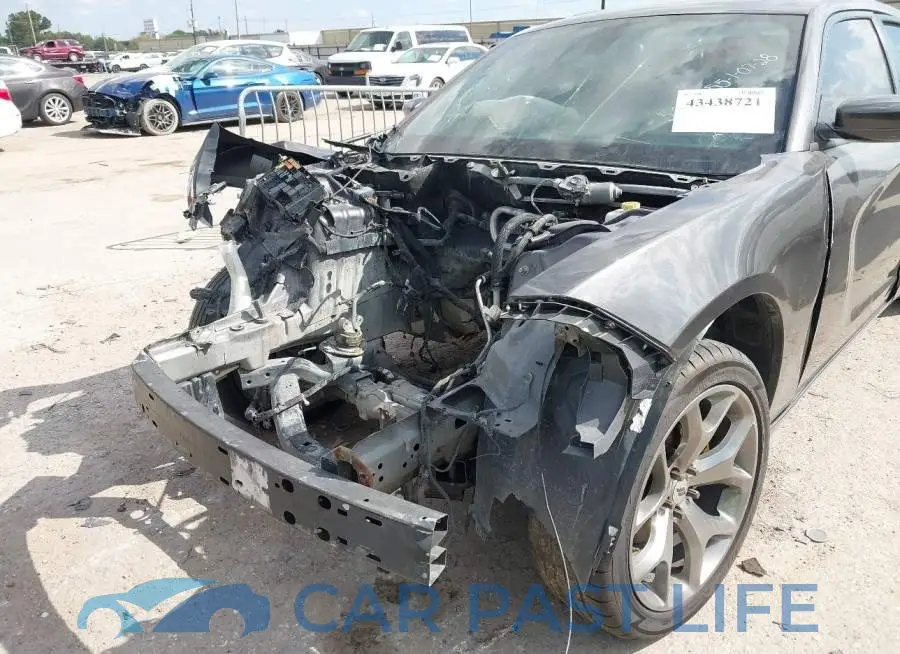 2C3CDXBG7FH812957# 6