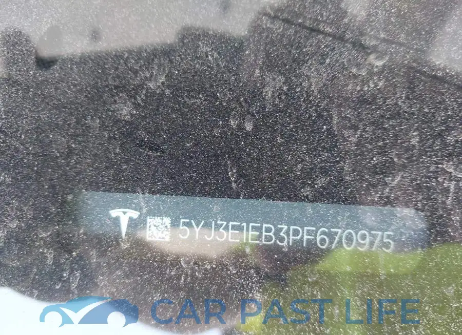 5YJ3E1EB3PF670975# 9
