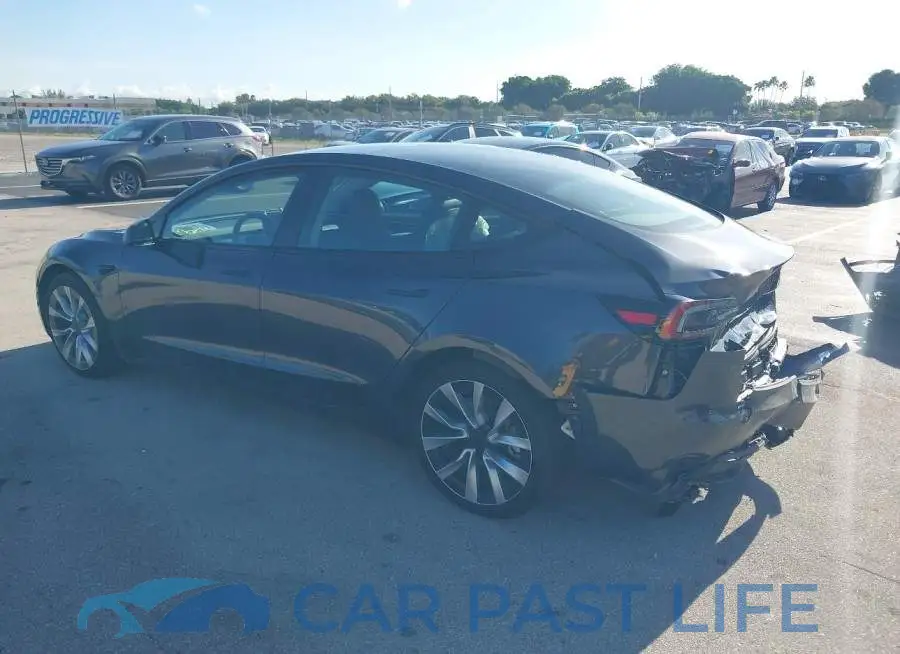 5YJ3E1EB6RF802064# 3