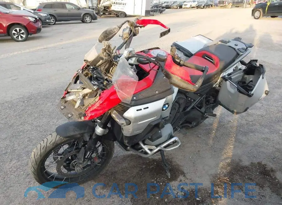WB10M330XS6L02975# 2