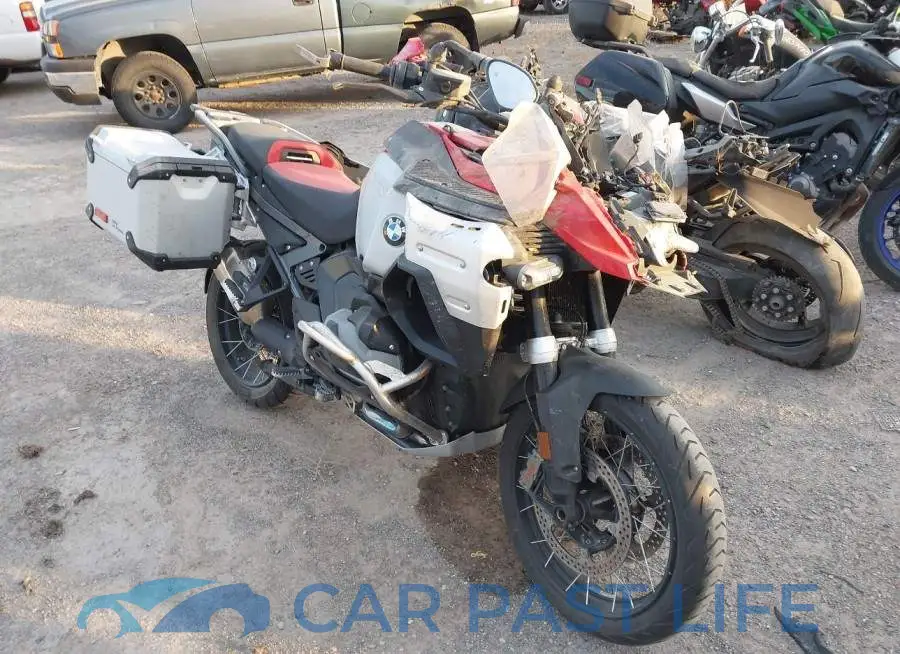WB10M330XS6L02975# 1