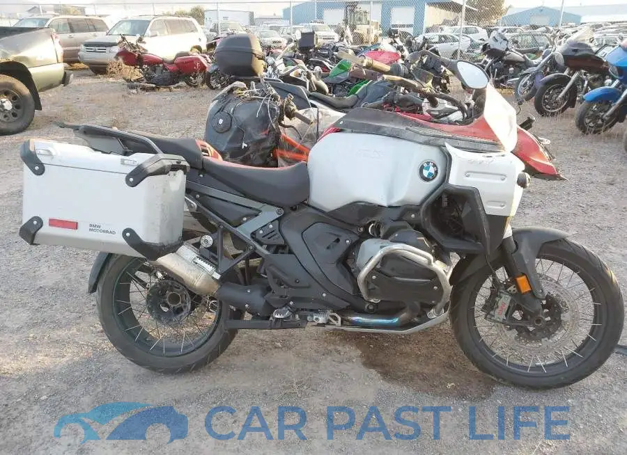 WB10M330XS6L02975# 13