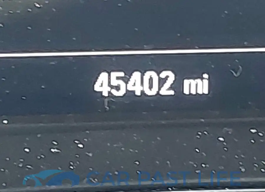 1G1BF5SM5J7160137# 11