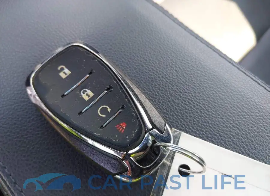 1G1FZ6S08K4115952# 11