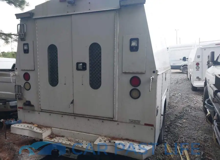 1GB3CYC82FF651077# 4