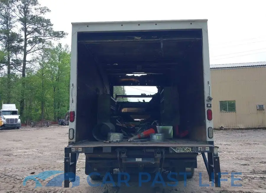 1FDXE4FS5HDC40256# 8