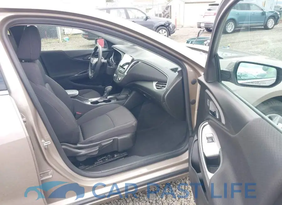 1G1ZD5ST7PF250898# 5