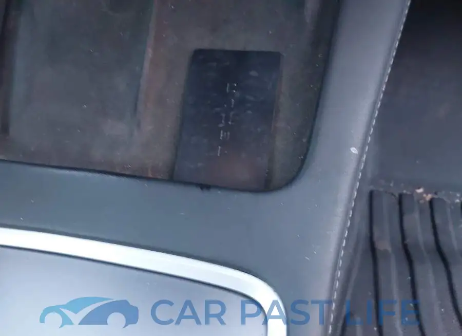 5YJ3E1EA3PF411202# 11