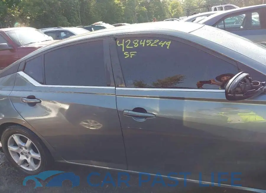 1N4BL4CV2KC142274# 13