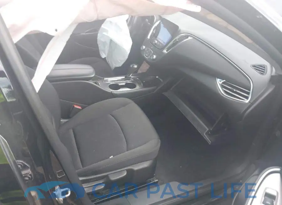 1G1ZD5ST8JF223605# 5