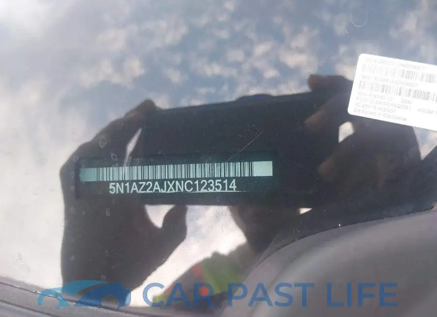 5N1AZ2AJXNC123514# 9