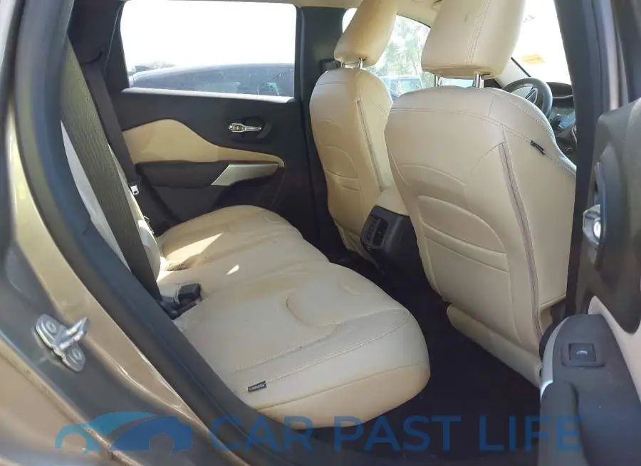1C4PJLCS4HW613807# 8