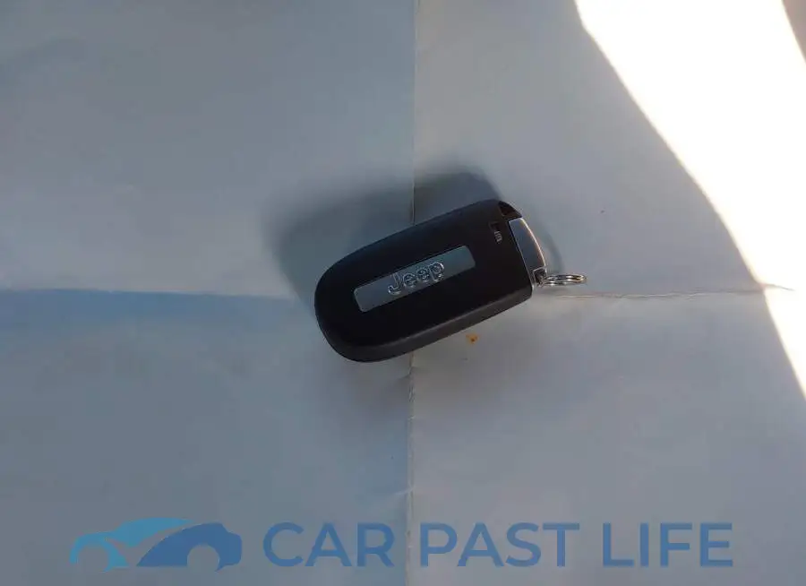 1C4PJMDN9KD236201# 11
