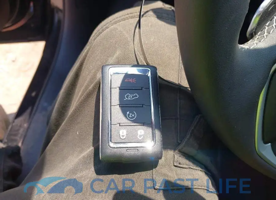 1C4RJHAG5RC252675# 11