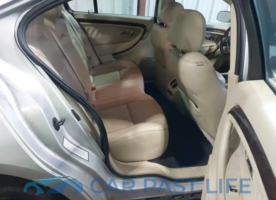 1FAHP2F87KG118666# 8
