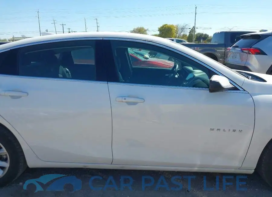 1G1ZD5ST2SF122545# 13