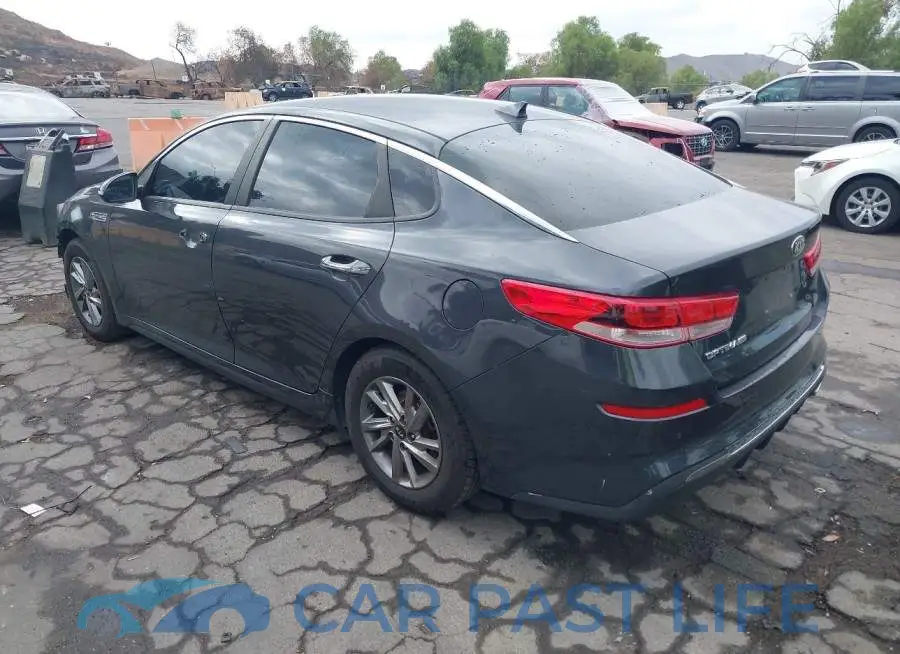 5XXGT4L33KG325889# 3