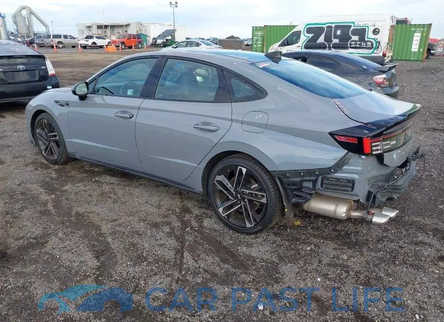 KMHL54JC5SA441498# 3