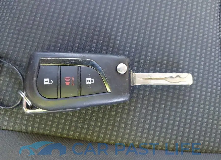 2T3F1RFV6MW168094# 11