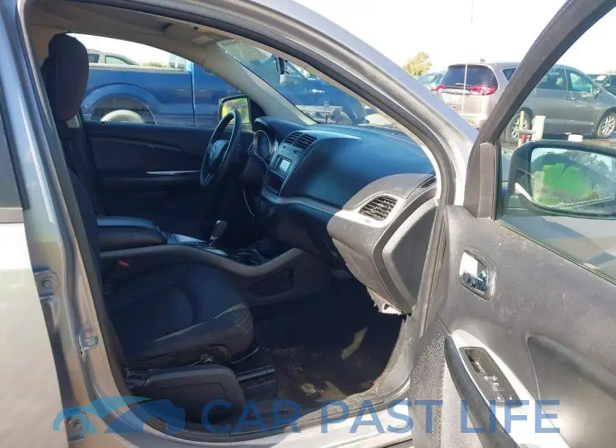 3C4PDCBG5FT627920# 5