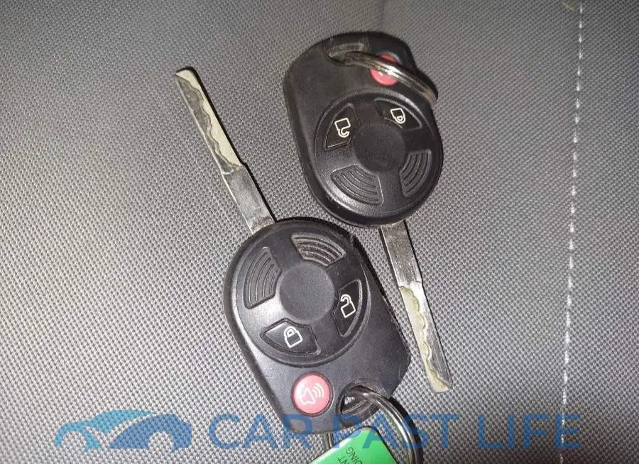 1FMCU9G94GUA82310# 11