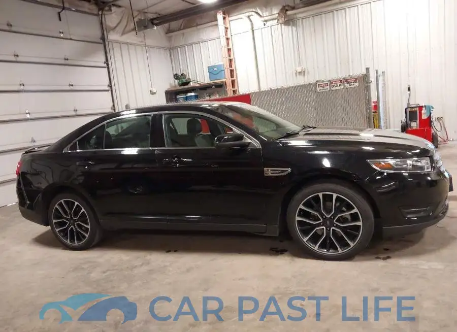 1FAHP2E82JG136380# 13