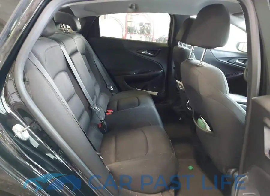 1G1ZD5ST5JF142643# 8