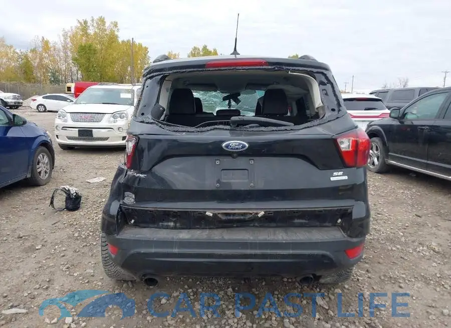 1FMCU0GD5KUA64018# 17