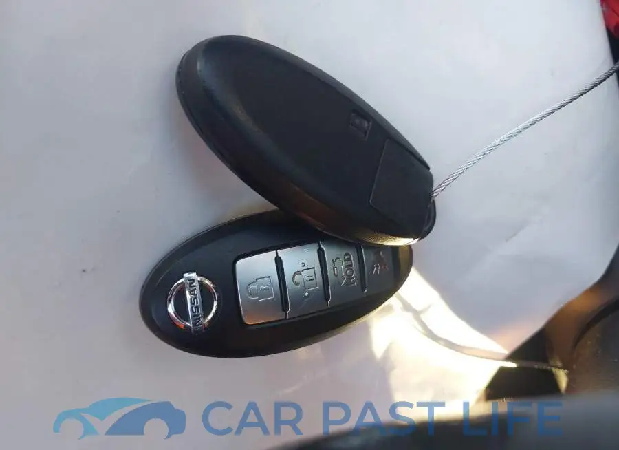 3N1AB7AP5GY315950# 11